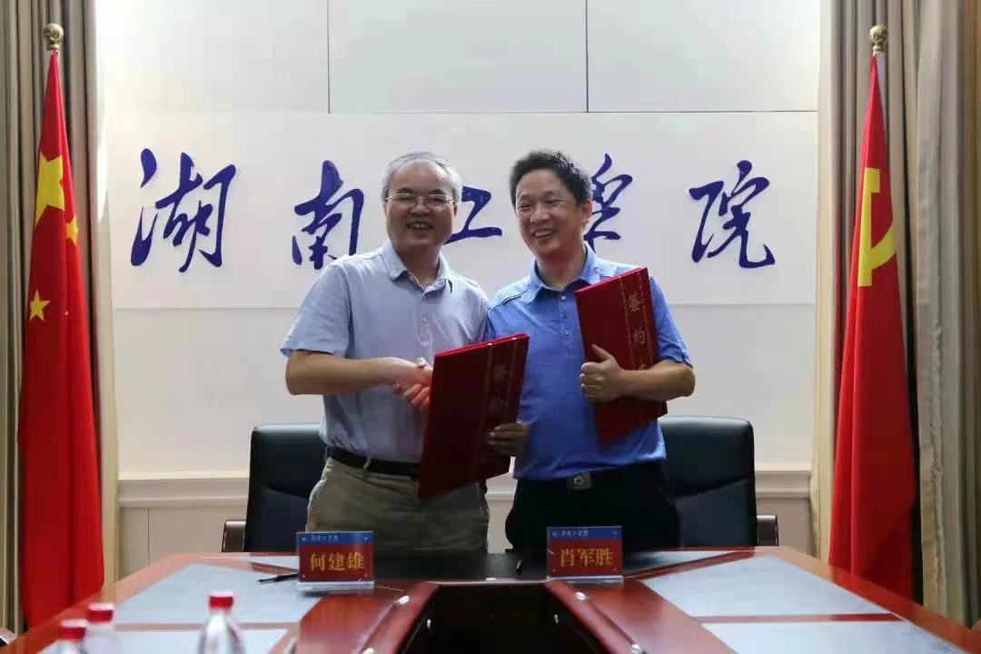 4e359796a352b6b379cea4d16835012.jpg 4e359796a352b6b379cea4d16835012.jpg