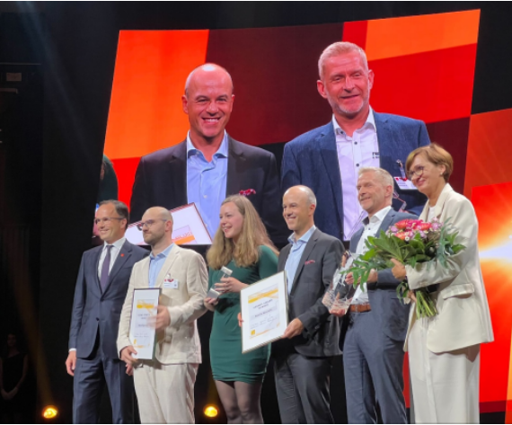 1681979675162041887.png image.png